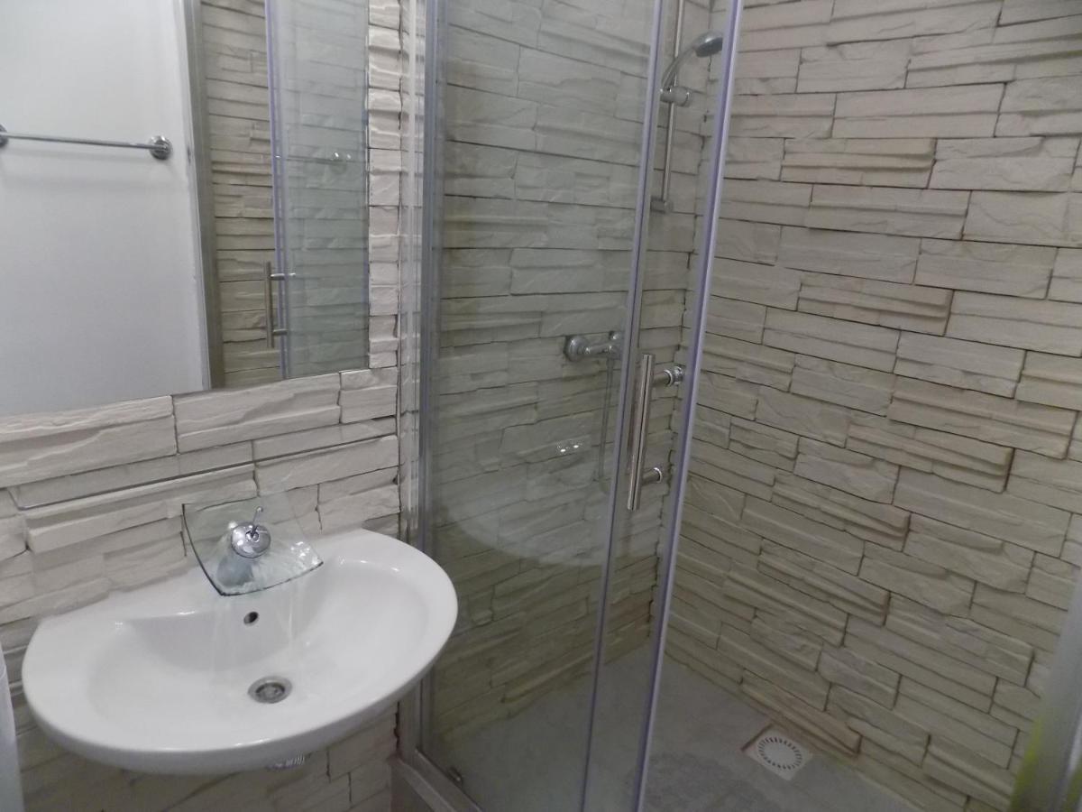 Villa Galeb Pag - At The Main Beach باغ المظهر الخارجي الصورة